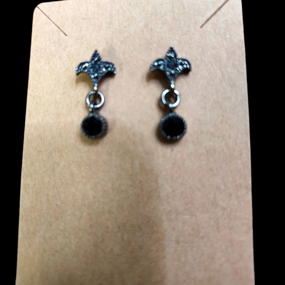 Jet black & Marcasite Earrings - Picture 1 of 3